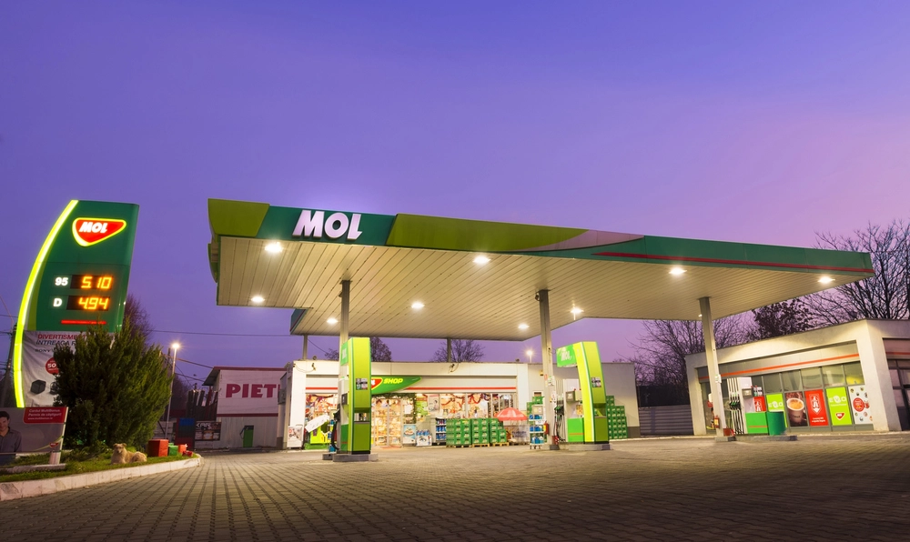 Mol Magyarország olajvállalat üzemanyag dízel benzin stratégiai tartalék védett ár