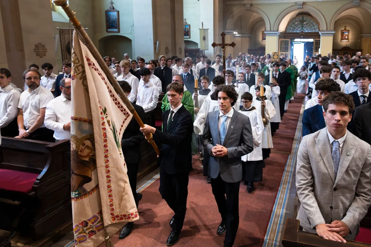 Esztergomi ferences gimnázium és kollégium szerzetes