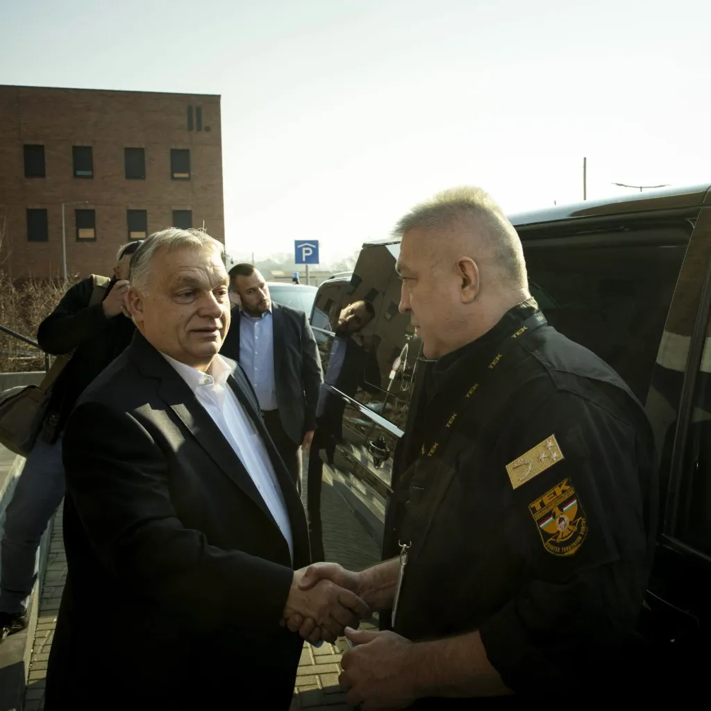 Orbán helyett a TEK-vezér megy börtönbe?