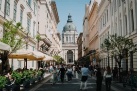 budapest ikonikus nevezetességei város emberek nyár lakás
