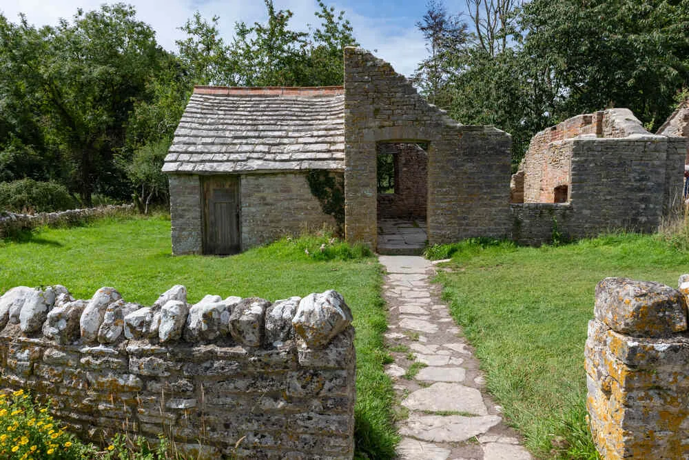 tyneham anglia elhagyatott falu