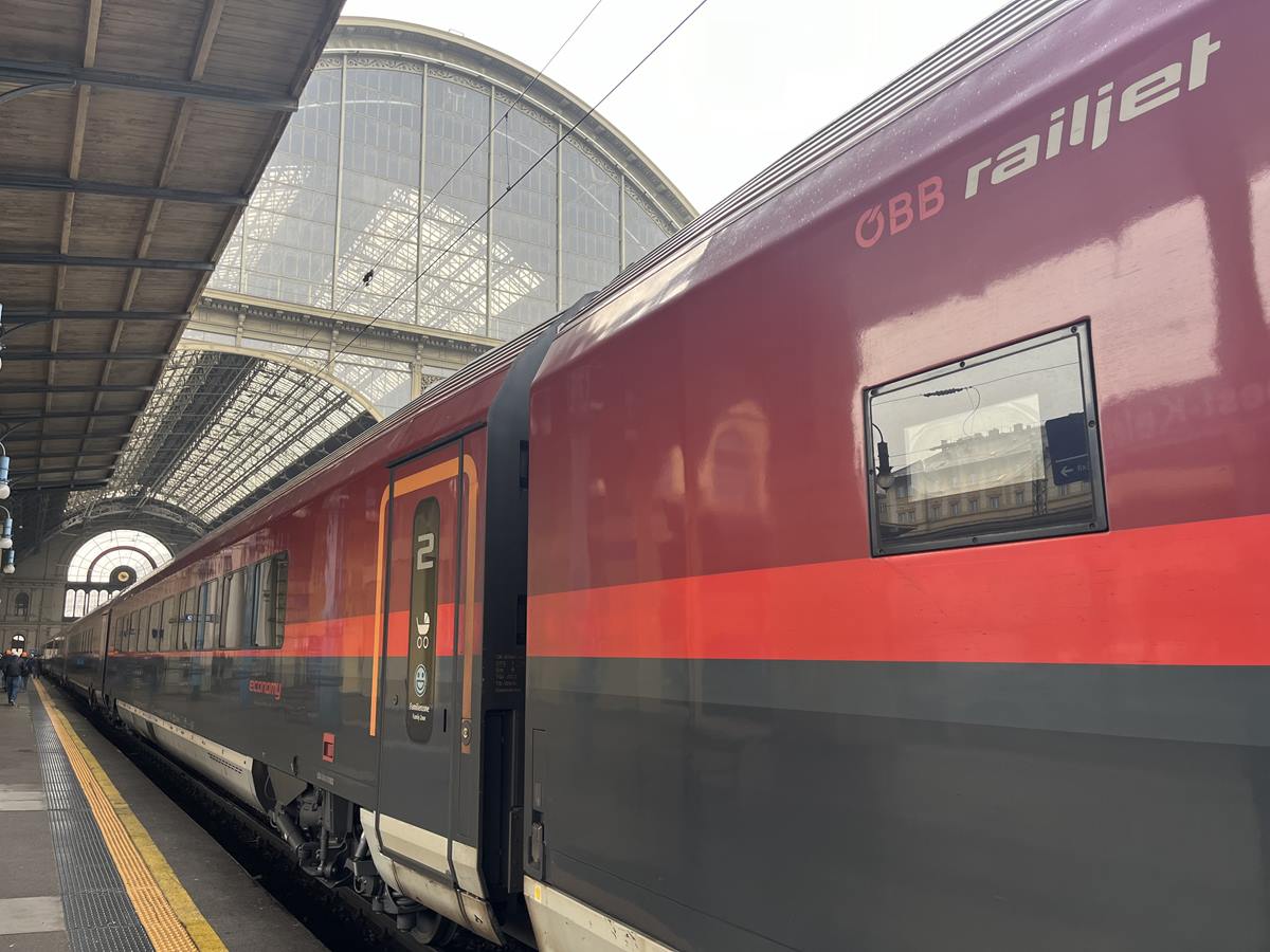 ÖBB RailJet Budapest-Bécs vasúti járat