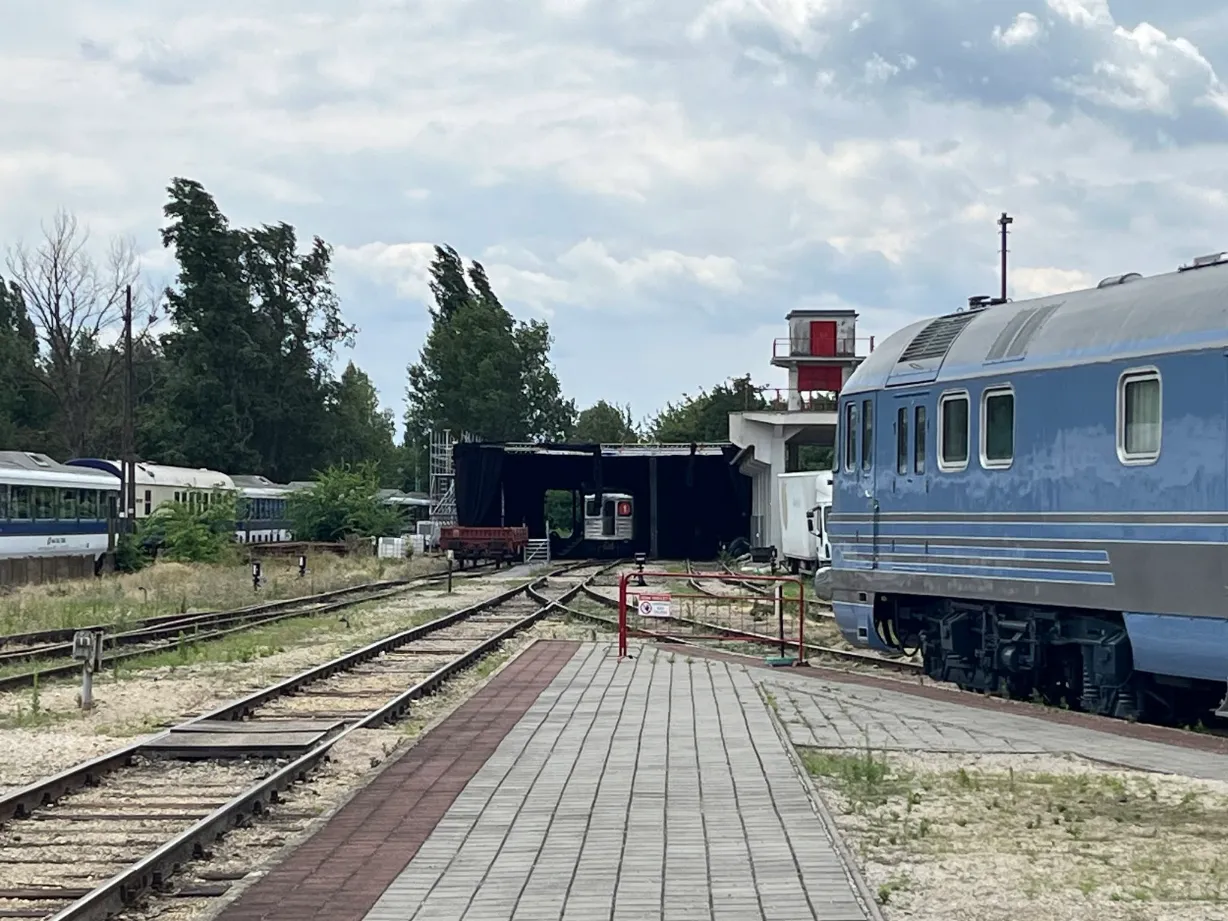 Schwarzenegger filmkellék a vasúttörténeti parkban