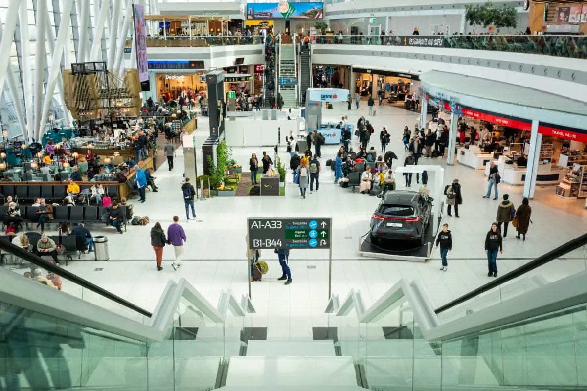 budapest airport reptér repülőtér turizmus utazás