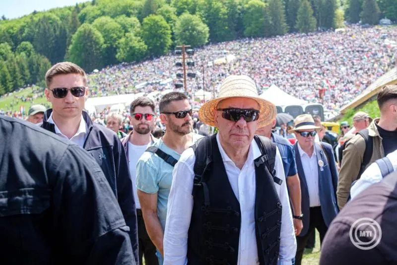 csíksomlyói búcsú pünkösdi zarándoklat sulyok tamás elnök