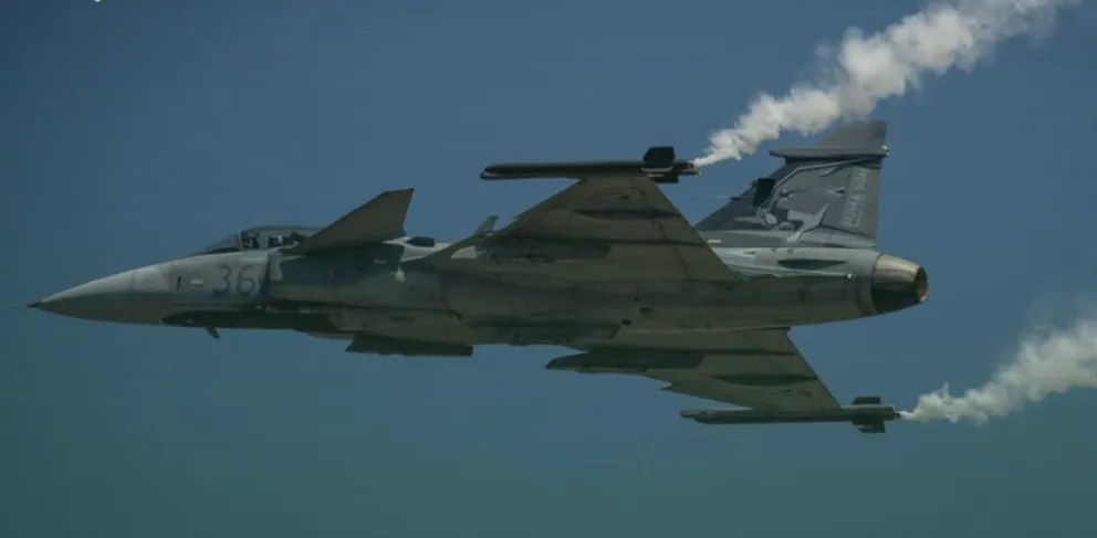 magyar Gripenek utasszállító repülőgép NATO
