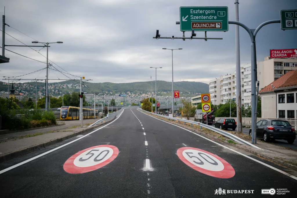 A felújított Flórián téri felüljáró