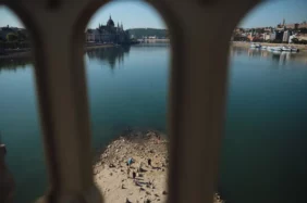 Duna rekordalacsony vízállása Budapesten