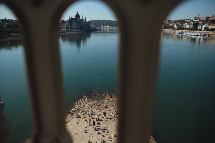 Duna rekordalacsony vízállása Budapesten