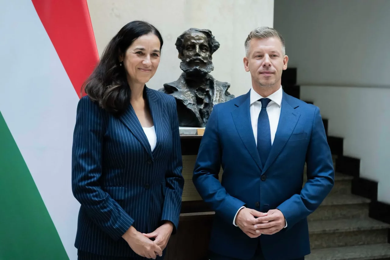 Orbán Anita és Magyar Péter, a Magyar-kormány tagjai külügy