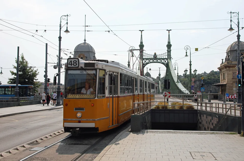 gyalogos Budapest BKK beruházás zebra
