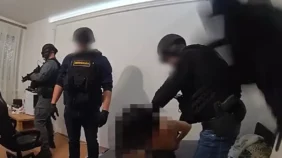 16 éves győri fiú fiatalkorú tömeges atrocitás ai chatbot fbi