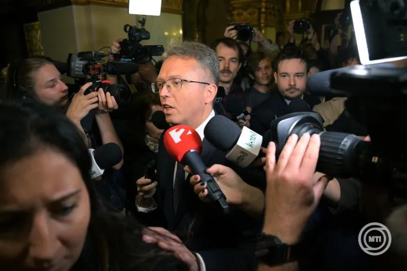 hankó balázs fidesz mentelmi jog