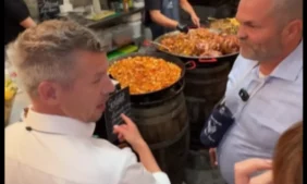 Magyar Péter bor Szekszárd országjárás incidens