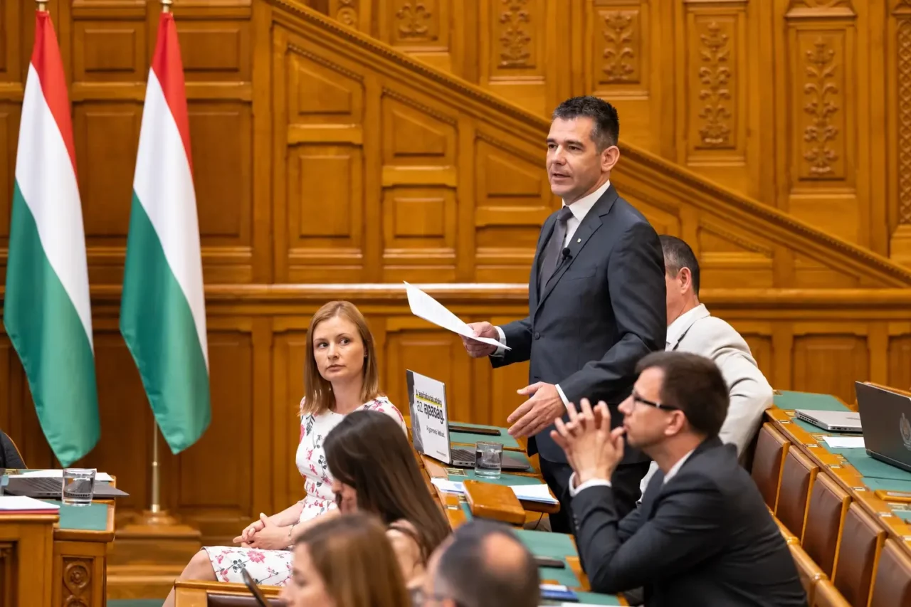 Mi Hazánk kémiai kasztráció Novák Előd