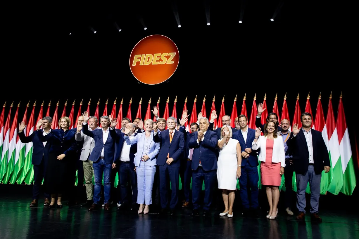 Újabb fideszes belháborúra derült fény: ebbe bukhatott bele Orbán?