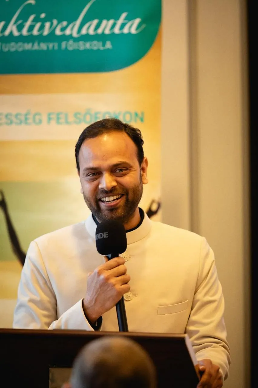 Dr Mukesh Kumar Srivastava