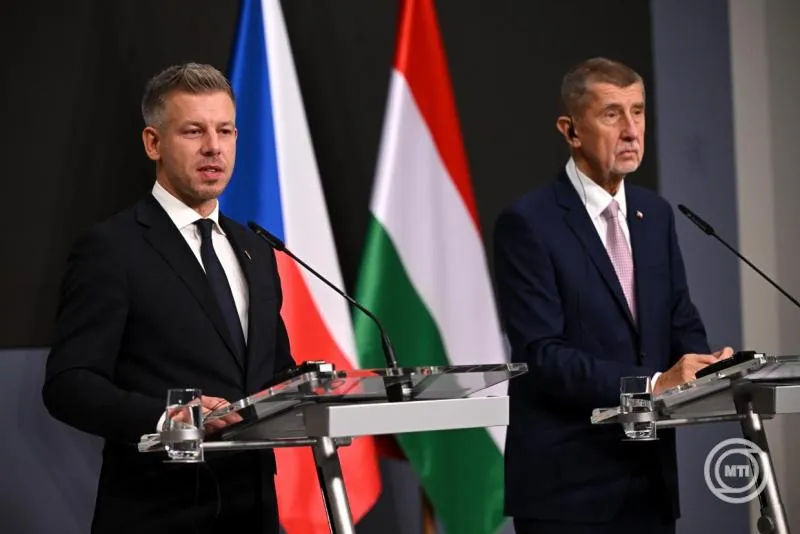 Magyar és Babiš Prágában