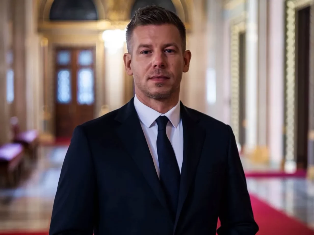 Magyar Péter a parlamentben