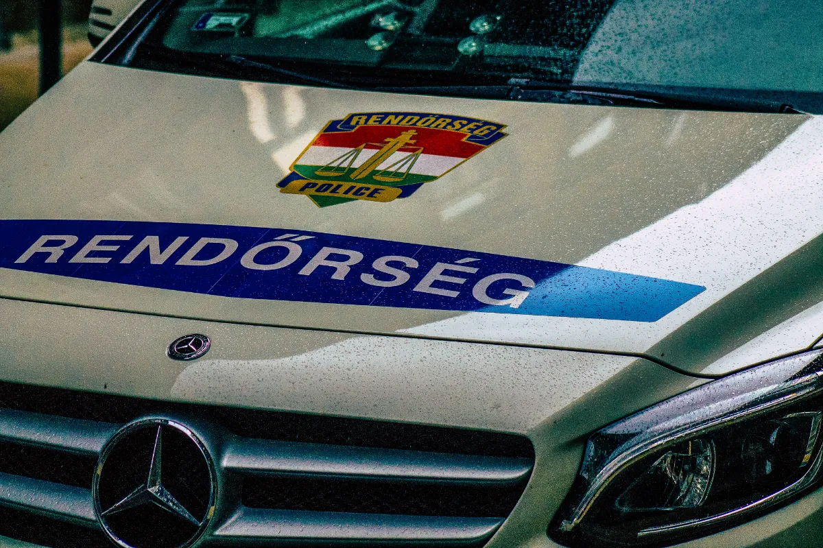 rendőrség rendőrautó bűnügy bűncselekmény